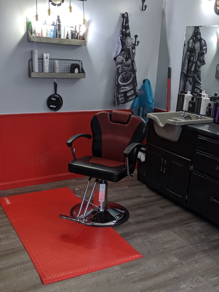 Beyond The Mirror Salon 58576