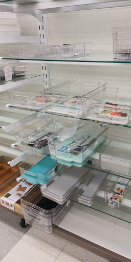 Department Store «T.J. Maxx and HomeGoods», reviews and photos, 7349 Lemont Rd, Downers Grove, IL 60516, USA