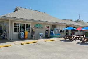 Island Beach Shop and Grill image