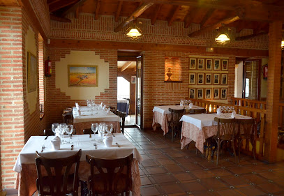 Restaurant Volvoreta - C. Pinar, 2, 40410 San Rafael, Segovia, Spain