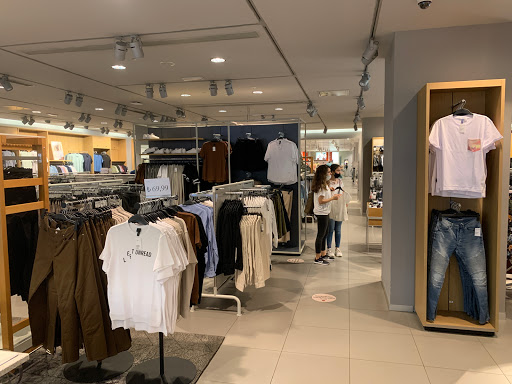 Stores to buy pants Antalya