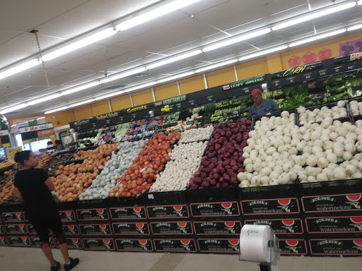 Grocery Store «Lowes Mercado», reviews and photos, 1320 S Federal Blvd, Denver, CO 80219, USA