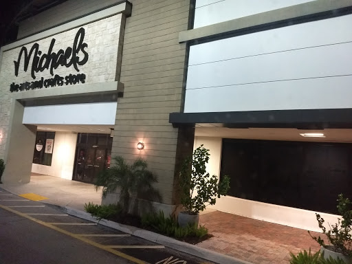 Shopping Mall «Tower Shops», reviews and photos, 1904 S University Dr, Davie, FL 33324, USA