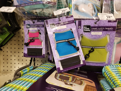 Pet Supply Store «PetSmart», reviews and photos, 42 Southgate Square, Colonial Heights, VA 23834, USA