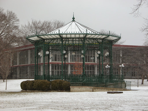 Park «Welles Park», reviews and photos, 2333 W Sunnyside Ave, Chicago, IL 60625, USA