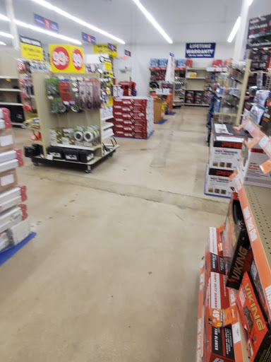 Hardware Store «Harbor Freight Tools», reviews and photos, 3814 S Orlando Dr, Sanford, FL 32773, USA