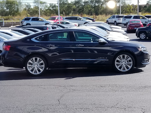 Chevrolet Dealer «Biggers Chevrolet», reviews and photos, 1385 E Chicago St, Elgin, IL 60120, USA