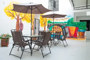 Aparta Hotel El Cacique Upar image