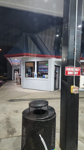 Gas Station «Gull Gas Station, Grocery & Pacific Pride», reviews and photos, 14420 468th Ave SE, North Bend, WA 98045, USA