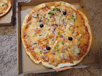 Plats et boissons du Pizzeria kaban à pizza à Saint-Leu - n°13