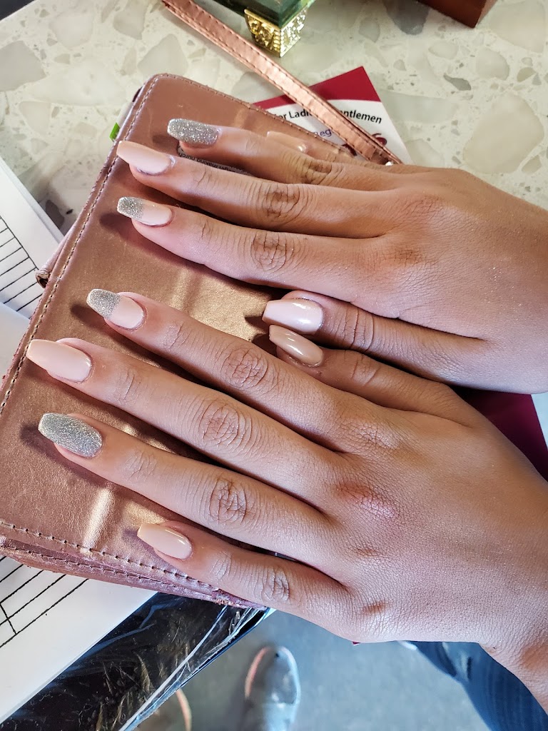Tip Top Nails 87301
