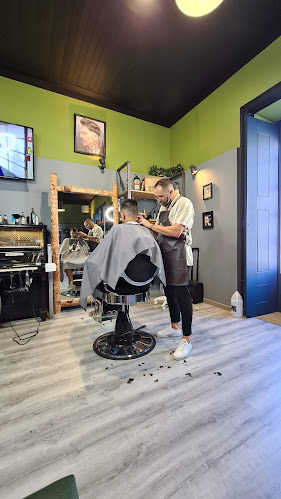DeLemos Barbershop - Barbearia