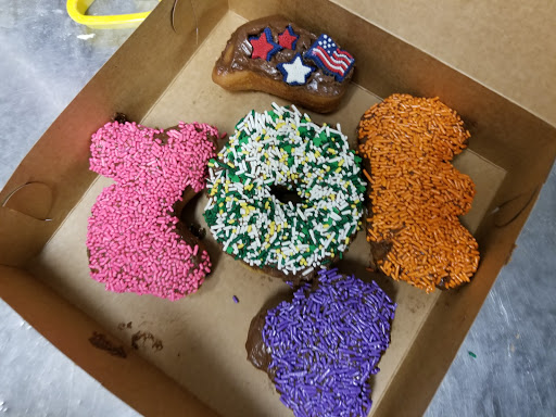 Dessert Shop «Honey Creme Donut Shop», reviews and photos, 514 Vincennes St, New Albany, IN 47150, USA