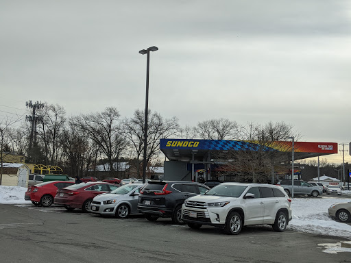 Golden Nozzle Car Wash en Chicopee