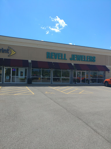 Jewelry Store «Revell Jewelers», reviews and photos, 904 Middle Rd, Bettendorf, IA 52722, USA