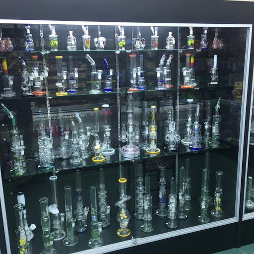 Tobacco Shop «Brockton smoke shop», reviews and photos, 793 Crescent St #1, Brockton, MA 02302, USA