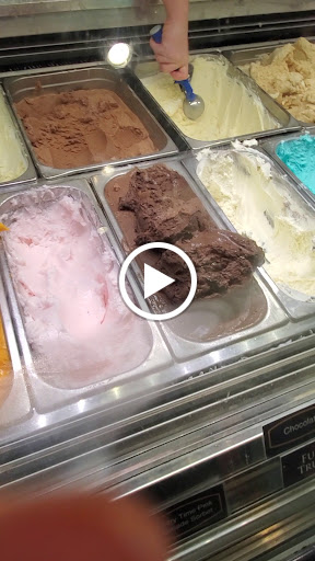 Ice Cream Shop «Cold Stone Creamery», reviews and photos, 1227 SW Wanamaker Rd Suite 100, Topeka, KS 66604, USA