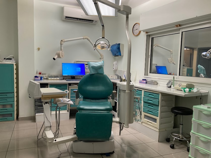 Cabinet Dentaire Dr Wilkinson à Saint-Denis