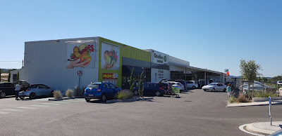Carrefour Contact à Vézénobres