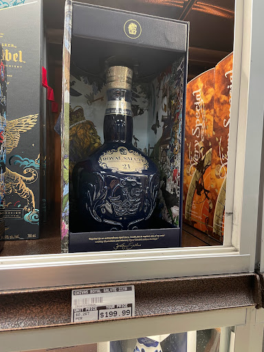 Liquor Store «Morrissey Boulevard Wines & Liquors», reviews and photos, 711 William T Morrissey Blvd, Dorchester, MA 02122, USA