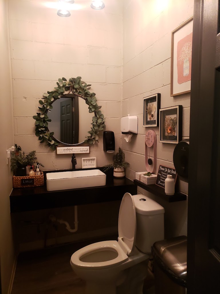 K&N Art Nail Studio, LLC. 46107