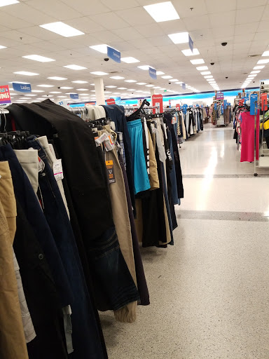 Clothing Store «Ross Dress for Less», reviews and photos, 2540 Cumberland Blvd SE, Smyrna, GA 30080, USA