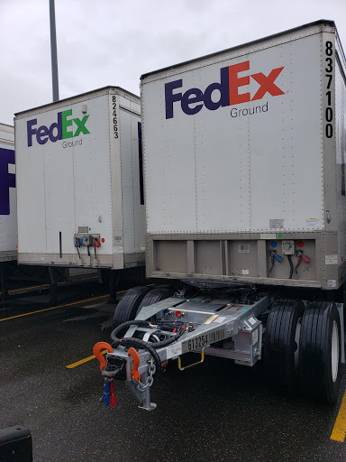 Mailing Service «FedEx Ground», reviews and photos, 2460 NE Sundial Rd, Troutdale, OR 97060, USA