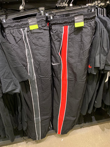 Clothing Store «Nike Factory Store», reviews and photos, 820 W Stacy Rd #356, Allen, TX 75013, USA