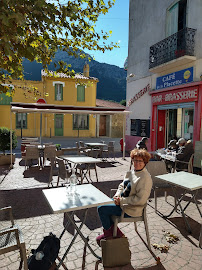 Atmosphère du Café La Placette à Maury - n°1