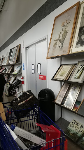 Thrift Store «7th & Bell Goodwill Retail Store & Donation Center», reviews and photos, 17037 N 7th Ave, Phoenix, AZ 85023, USA