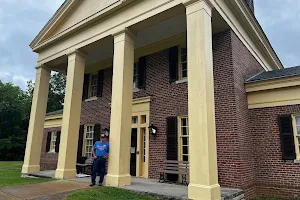 Shiloh Battlefield Visitor Center image