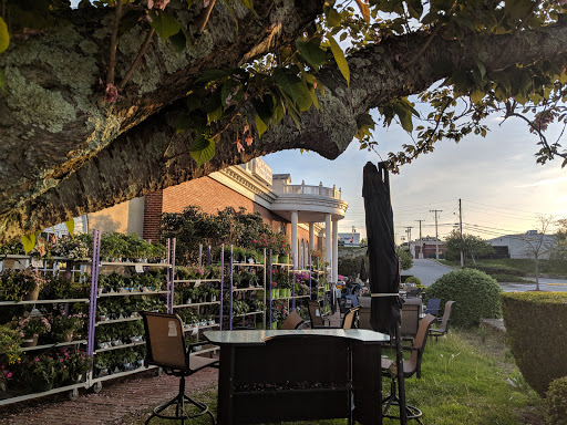 Shopping Mall «Aquidneck Shopping Centre», reviews and photos, 77 E Main Rd, Middletown, RI 02842, USA