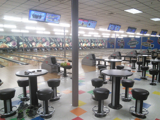 Bowling Alley «Buffaloe Lanes Erwin Family Bowling Center», reviews and photos, 100 W Jackson Blvd, Erwin, NC 28339, USA