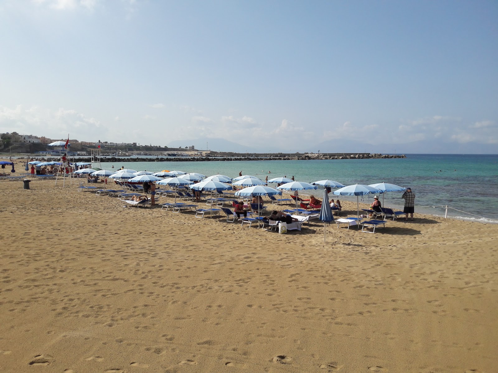 Fotografija Plaža Magaggiari priljubljeno mesto med poznavalci sprostitve