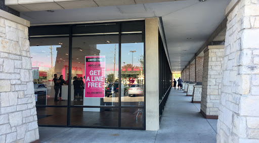 Cell Phone Store «T-Mobile», reviews and photos, 4830 Wilson Rd #200, Humble, TX 77396, USA