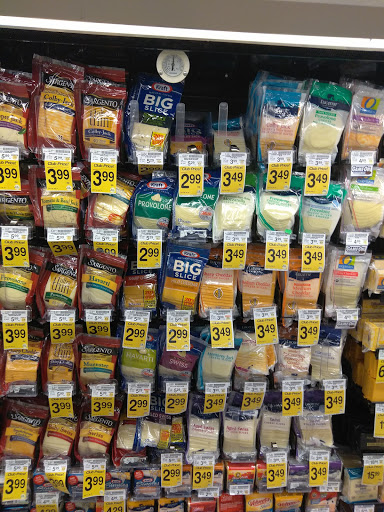 Grocery Store «Vons», reviews and photos, 3520 Riverside Plaza Dr, Riverside, CA 92506, USA