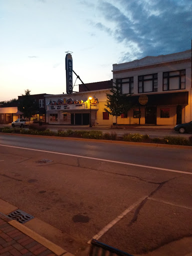 Movie Theater «Strand Theatre», reviews and photos, 219 W Chicago Rd, Sturgis, MI 49091, USA