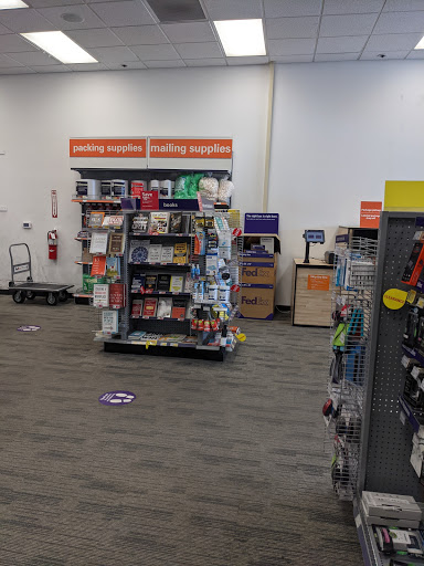 Print Shop «FedEx Office Print & Ship Center», reviews and photos, 257 W Calaveras Blvd, Milpitas, CA 95035, USA