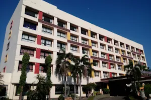 Huai Kha Khaeng Jeshthasilpa Hotel image