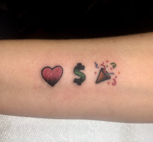 Tattoo Shop «Coastline Tattoo Studio - Provincetown», reviews and photos, 290A Commercial St, Provincetown, MA 02657, USA