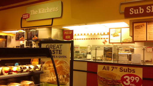 Supermarket «Giant Eagle Supermarket», reviews and photos, 1300 Country Club Rd, Monongahela, PA 15063, USA