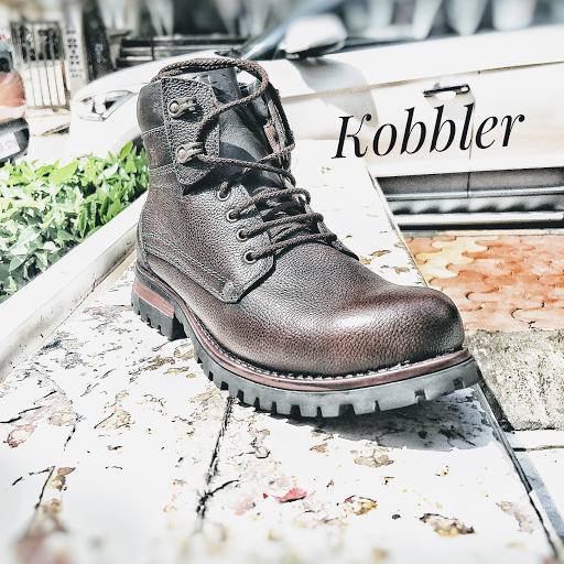 Kobbler ( Cobbler)Specialist in boots and shoes menswear Boots Designer