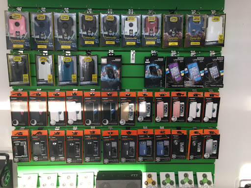 Electronics Repair Shop «Cell Fix Inc», reviews and photos, 8601 N Florida Ave, Tampa, FL 33604, USA