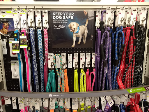 Pet Supply Store «Petco Animal Supplies», reviews and photos, 3115 Iowa St, Lawrence, KS 66046, USA