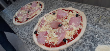 Plats et boissons du Pizzas à emporter Pizza Le Frais Style à Lafox - n°5