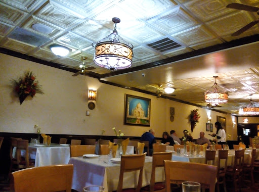 Indian Restaurant «Taj Mahal Indian Restaurant & Bar», reviews and photos, 10455 N Central Expy #120, Dallas, TX 75231, USA