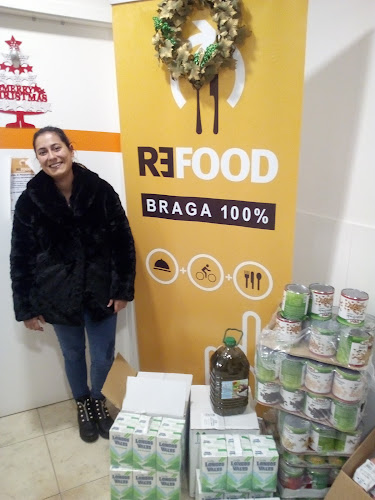 Comentários e avaliações sobre o Refood Braga 100%