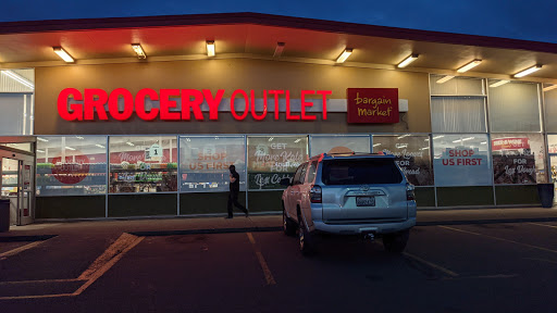 Grocery Store «Grocery Outlet Bargain Market», reviews and photos, 354 S 1st Ave, Hillsboro, OR 97123, USA