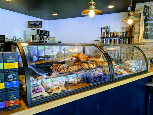 Coffee Shop «Cedar House Coffee Shop», reviews and photos, 2009 E Cedar Ave, Flagstaff, AZ 86004, USA