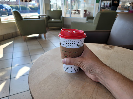 Donut Shop «Krispy Kreme», reviews and photos, 2401 Battleground Ave, Greensboro, NC 27408, USA